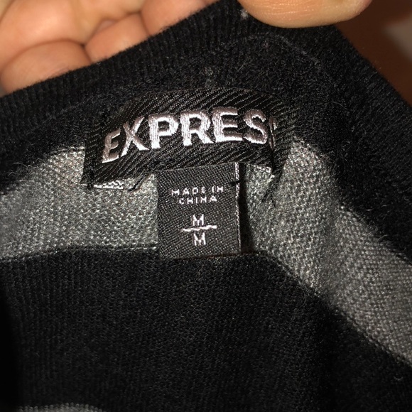 Express striped short sleeve sweater - Picture 4 of 5